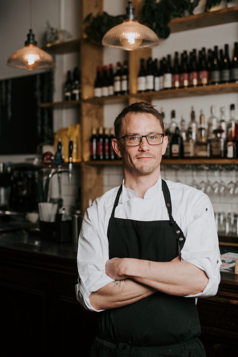 Arts-Simon_Portrait-May_2019-Ben_Bentley-Web-3700