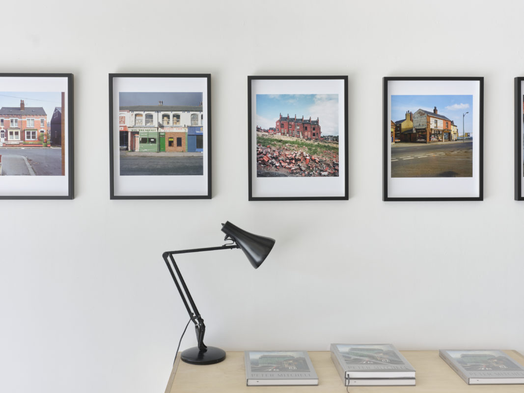 Colours May Vary – Leeds Life illuminates the Street