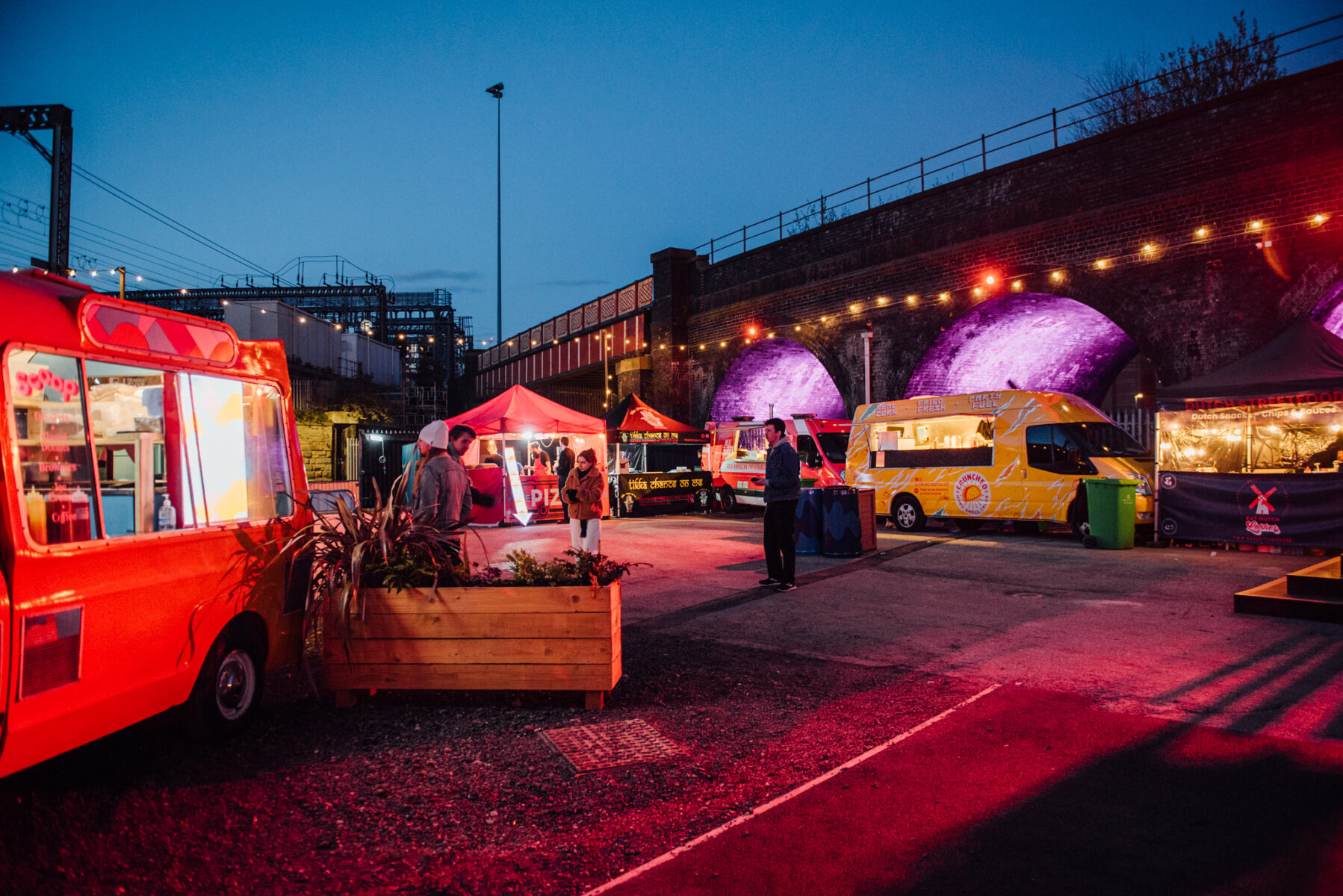 Capturing the energy of Chow Down at Temple Arches