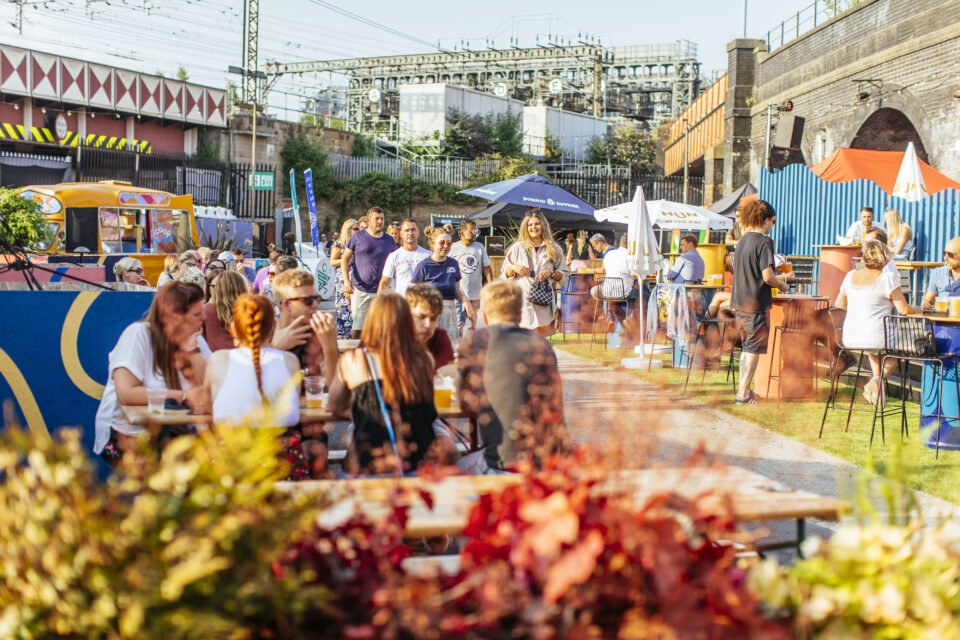 Capturing the energy of Chow Down at Temple Arches