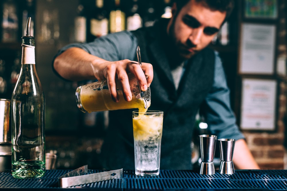 gin cocktail evening