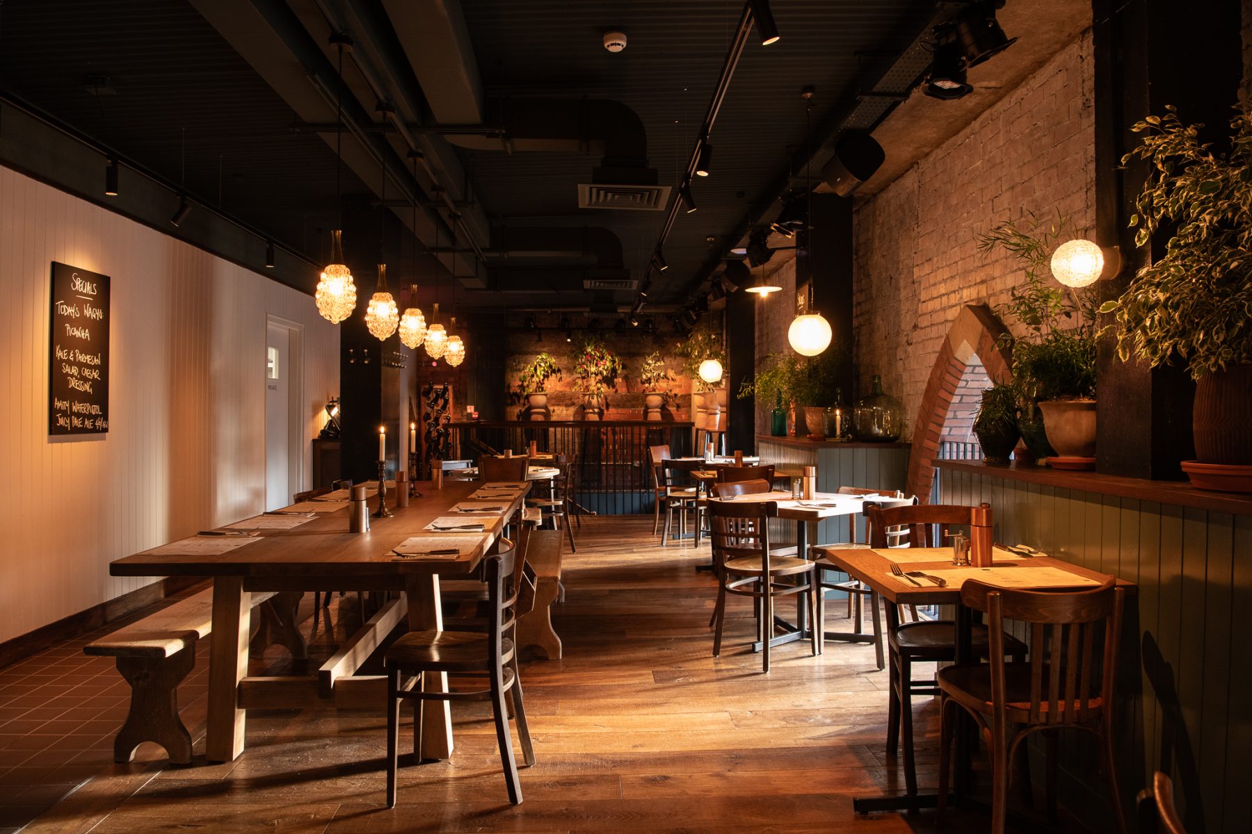 FlatIronLeeds_Upstairs_CreditJo Ritchie_Web