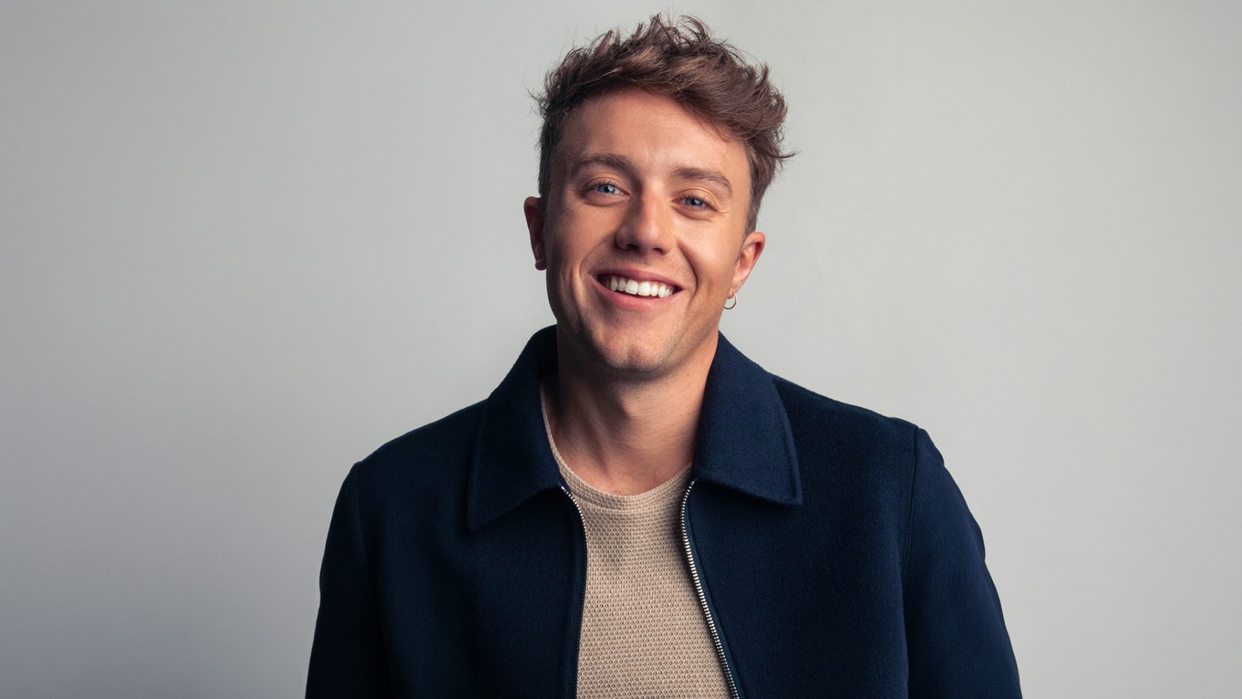 Roman Kemp – Headshot
